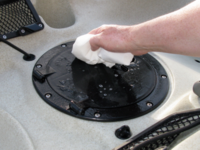 SeaDek-Hobie-Revolution-13-_4.jpg SeaDek-Hobie-Revolution-13-_4.jpg